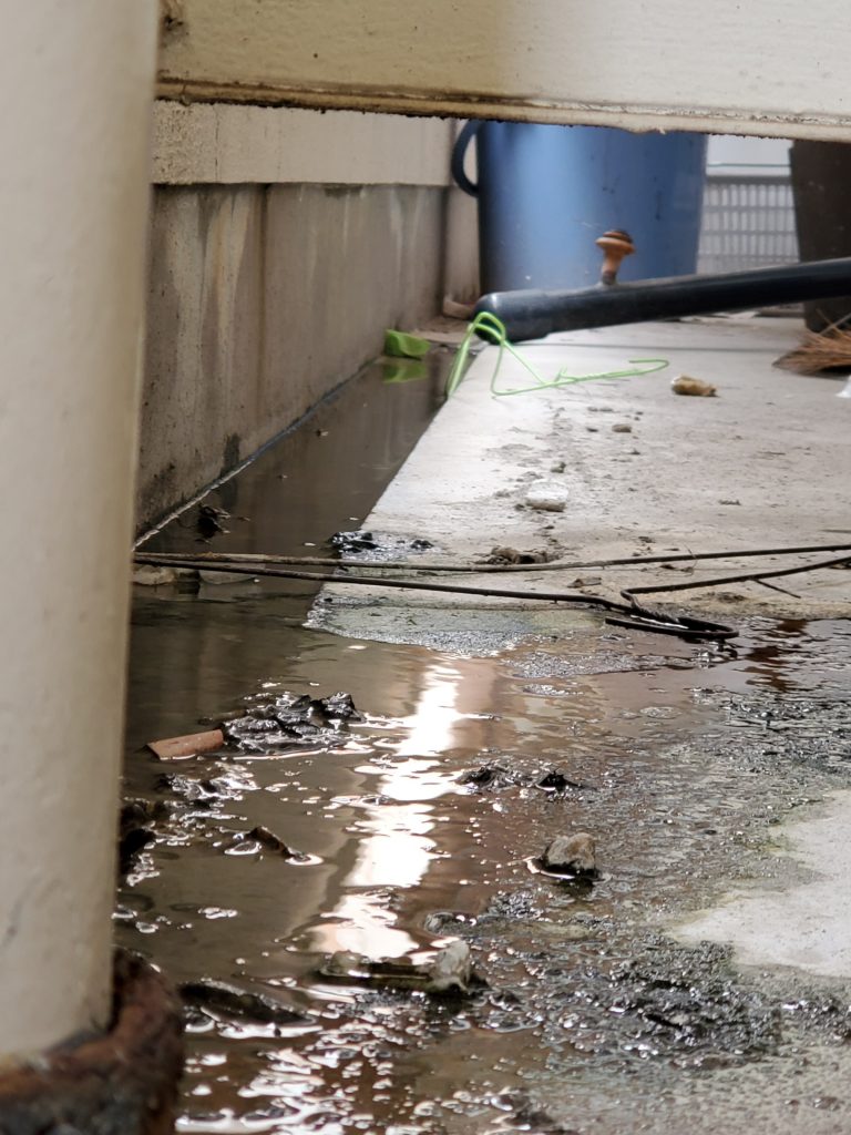 名古屋市西区/賃貸マンション雨漏り修繕工事｜ ユーキの活動日誌 ｜名古屋の電気・空調工事会社「ユーキ」
